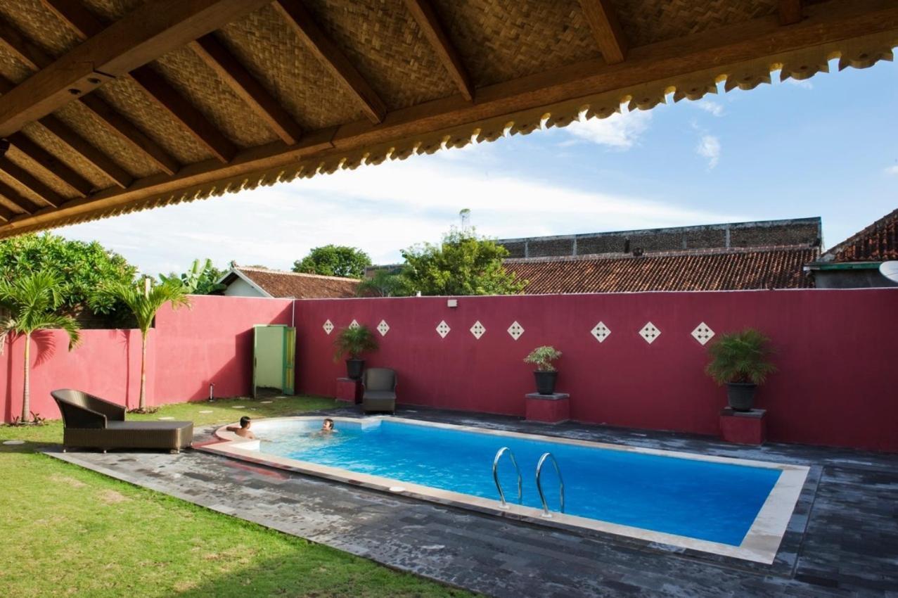 Villa Pondok Terra Γιογκιακάρτα Εξωτερικό φωτογραφία