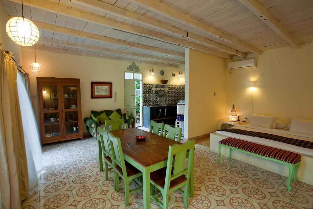 Villa Pondok Terra Γιογκιακάρτα Εξωτερικό φωτογραφία